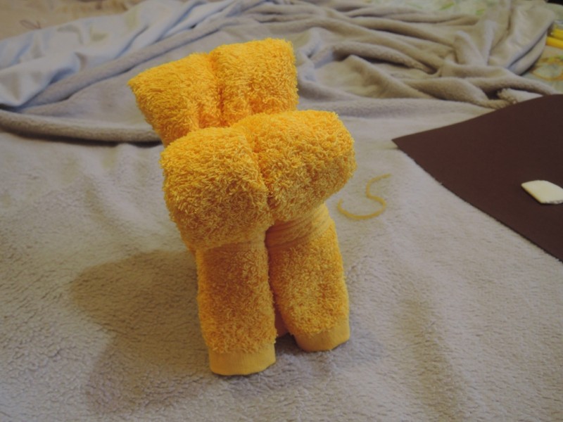 Как сделать мишку из полотенца 23 фото Как пошагово сложить своими руками полотенце в виде медведя Поэтапный мастер-класс для начинающих